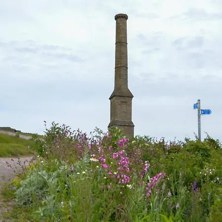 Keekle - 2 Bedrooms - Sleeps 4 Feriehus