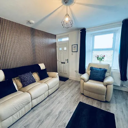 Keekle - 2 Bedrooms Holiday home *
